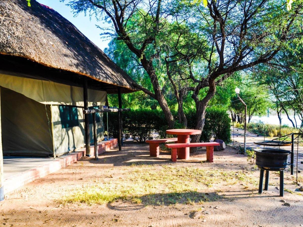Die Dam - Transkalahari End Resort Gobabis Exterior foto